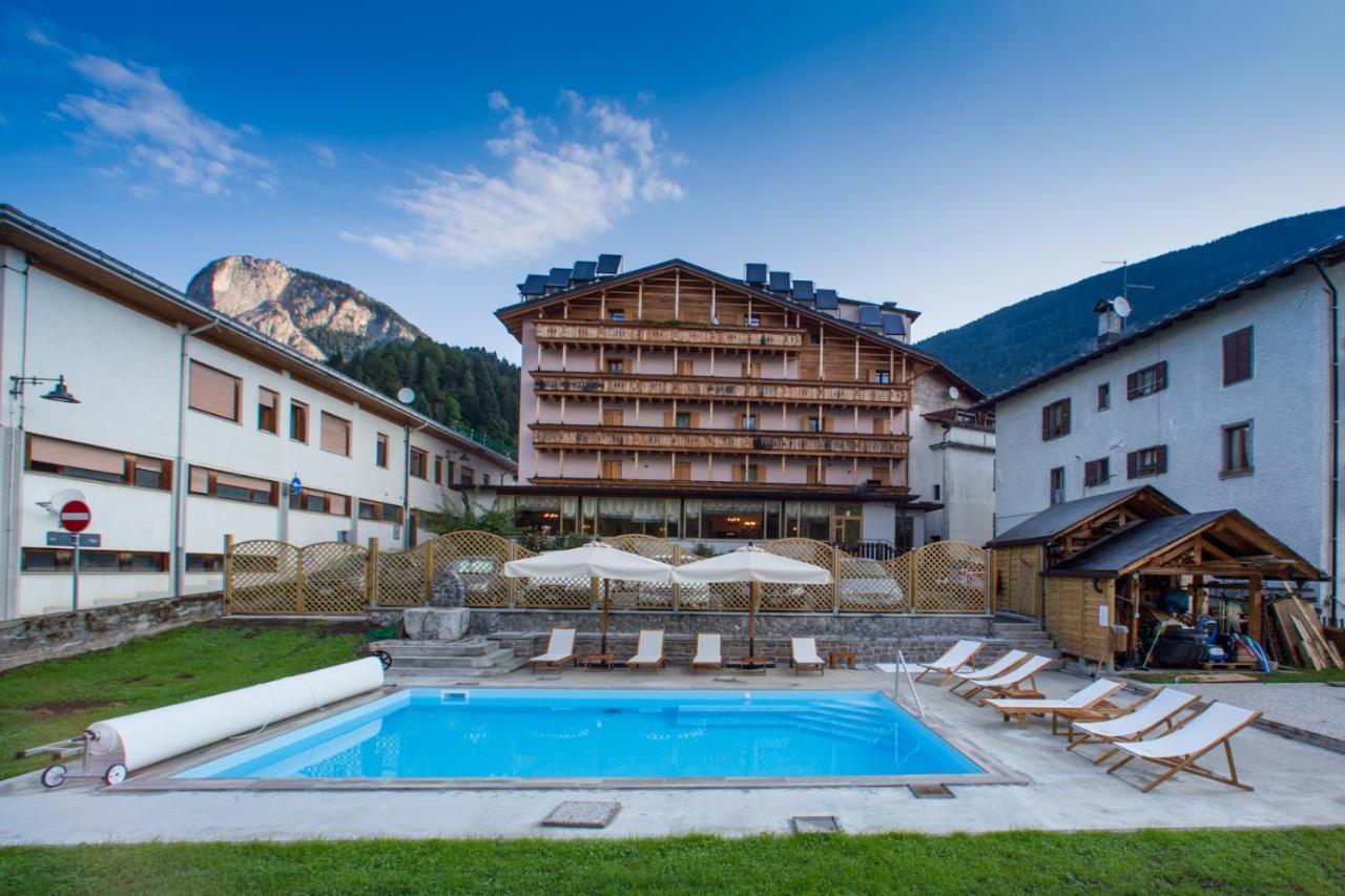 Hotel Posta Forni di Sopra Luaran gambar